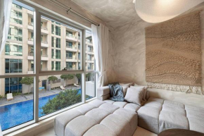 Stylish 1-BR Oasis Minutes from Burj & Dubai Mall